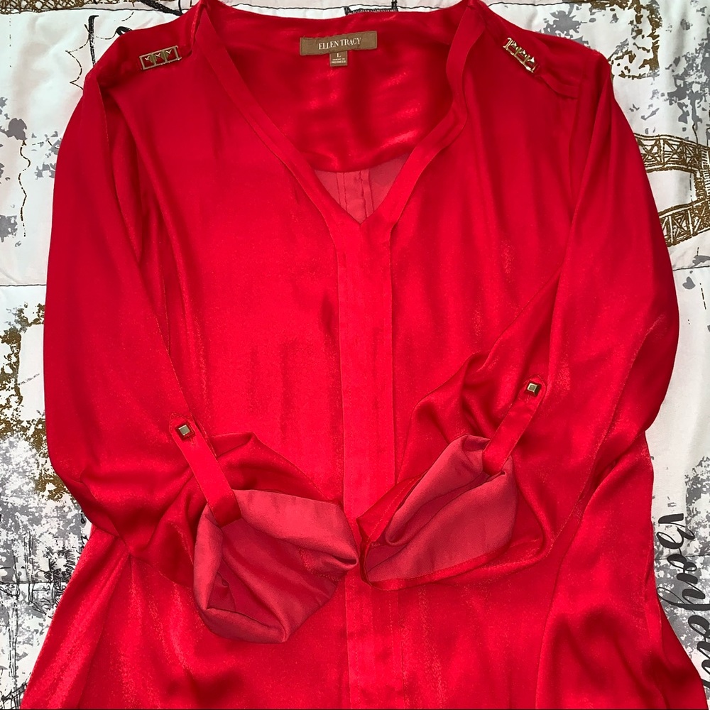 🆕 Ellen Tracy silk blouse